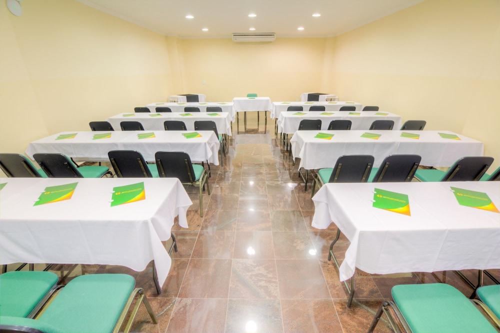 Hotel Golden Park Uberaba By Nacional Inn Ngoại thất bức ảnh