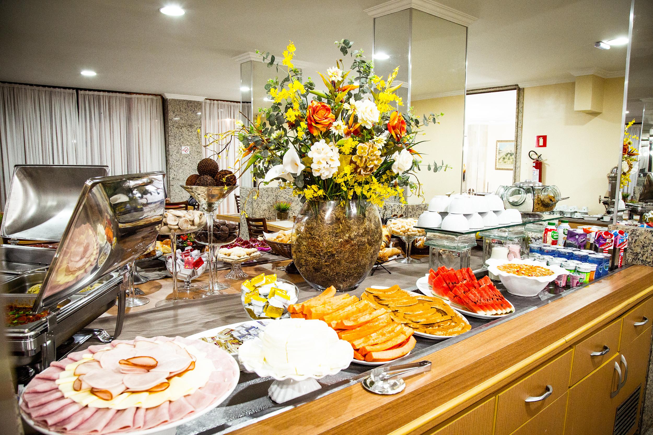 Hotel Golden Park Uberaba By Nacional Inn Ngoại thất bức ảnh